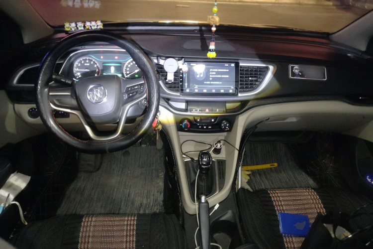 别克 英朗 2019款 15T 手动精英型 国VI中控内饰12