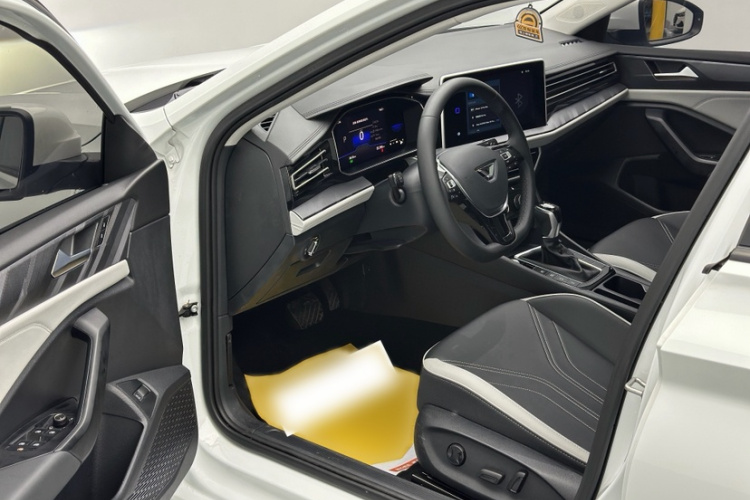 捷达VA7 2025款 1.4T 先到先得版中控内饰7006