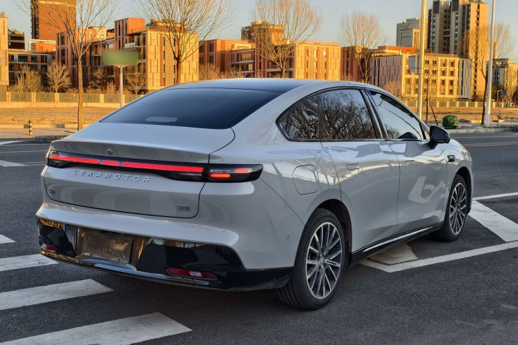 零跑汽车 零跑B01 2025款 650悦享版车身外观6004