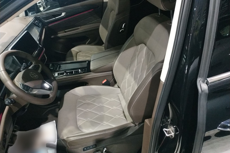 大众 威然 2024款 380TSI 尊贵版中控内饰19