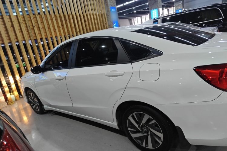 本田 凌派 2019款 180Turbo CVT豪华版 国VI车身外观4