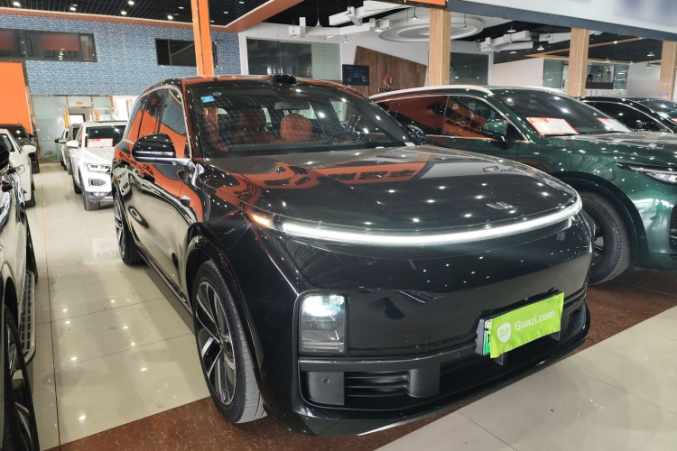 理想汽车 理想L9 2022款 Max车身外观3