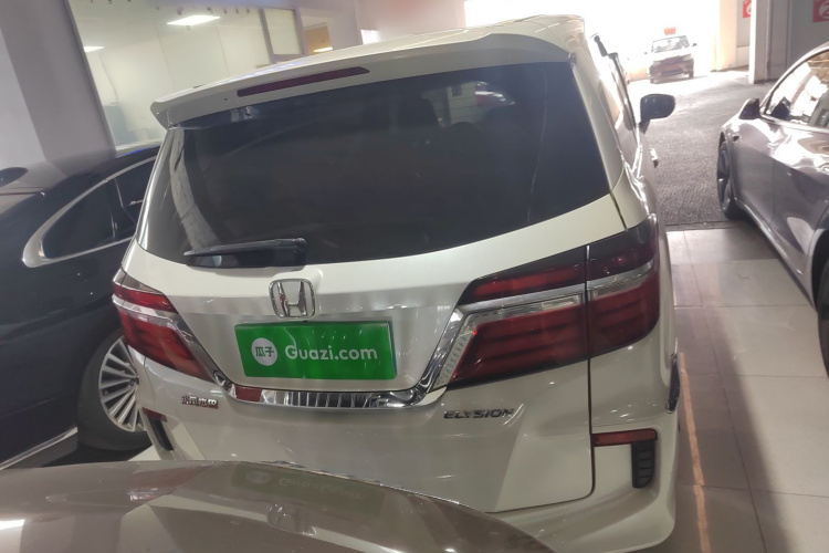 本田 艾力绅 2016款 2.4L 豪华版车身外观6