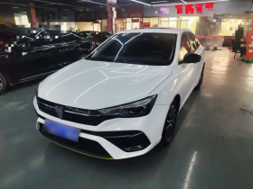 荣威i5 2021款 1.5L CVT铂金版