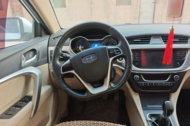 吉利汽车 帝豪 2017款 三厢百万款 1.5L 手动豪华型中控内饰13