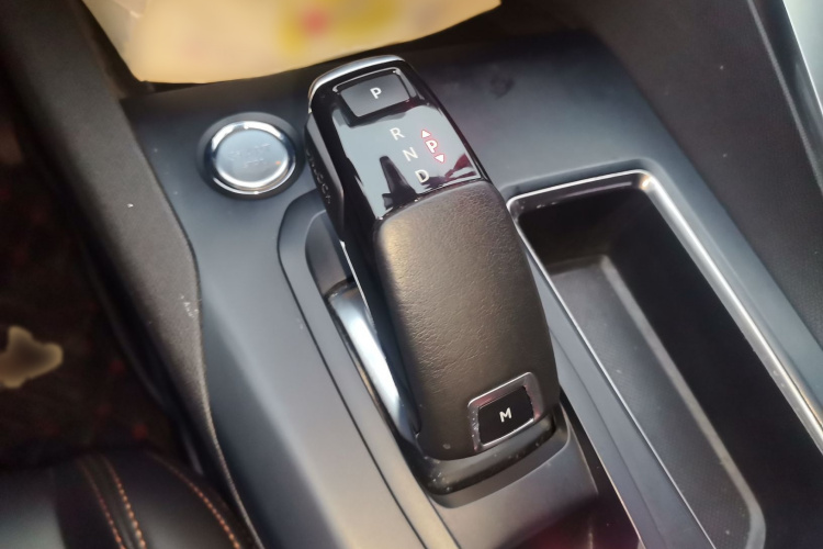 标致4008 2019款 360THP 尝先版局部细节18