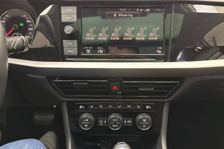 大众 朗逸 2019款 两厢 280TSI DSG豪华版 国VI中控内饰7005