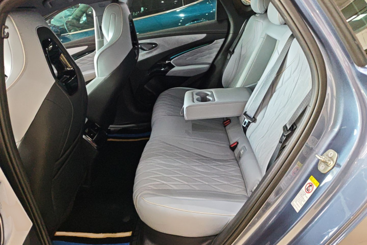 比亚迪 海豹 2022款 550km 标准续航后驱版尊贵型中控内饰21