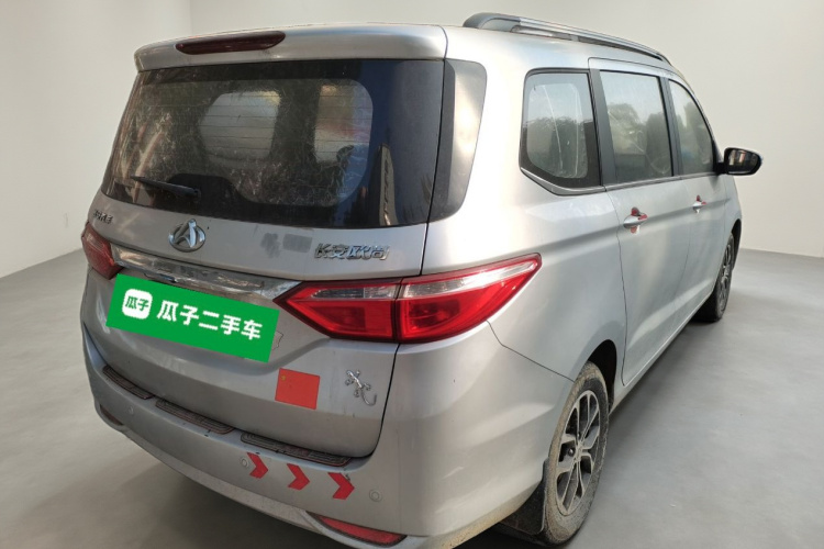 长安凯程 长安欧尚A600 2016款 1.5L 手动豪华型7座车身外观7