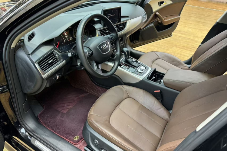 奥迪A6L 2018款 30周年年型 TFSI 进取型中控内饰7002