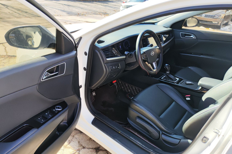 现代 名图 2017款 1.8L 自动智能型GLS 国V中控内饰20