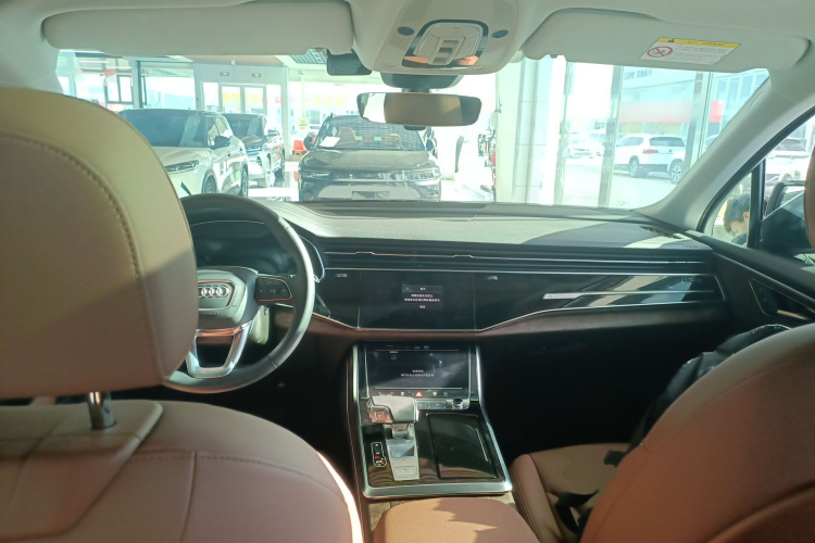 奥迪Q7 2023款 45 TFSI quattro S line运动型中控内饰7002