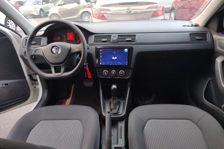 大众 桑塔纳 2018款 1.5L 自动风尚版中控内饰12