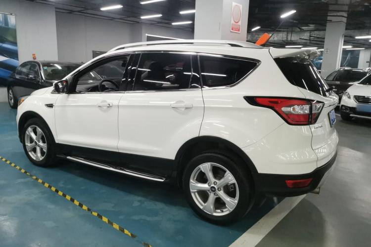 福特 翼虎 2017款 EcoBoost 180 两驱精翼型车身外观4