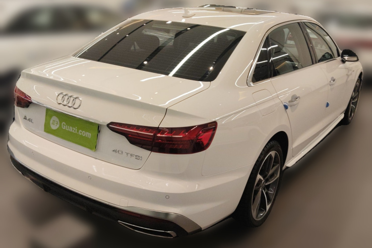 奥迪A4L 2023款 40 TFSI 时尚动感型车身外观7