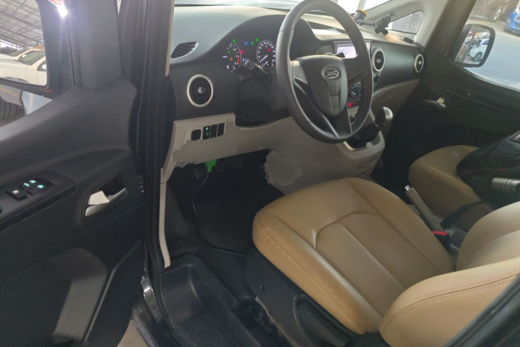 江淮瑞风 瑞风M3 2019款 PLUS 创客版 1.8L 豪华型中控内饰20