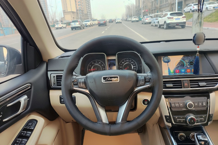 众泰 大迈X5 2017款 升级版 1.5T CVT地主型局部细节13