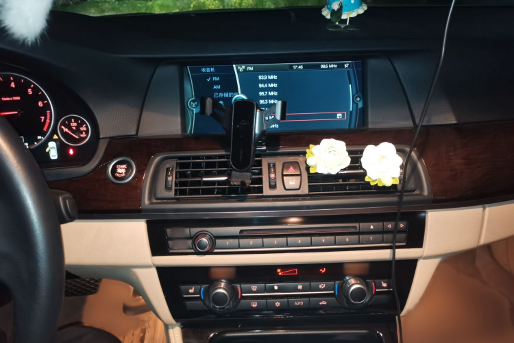 宝马5系 2011款 523Li 豪华型局部细节16