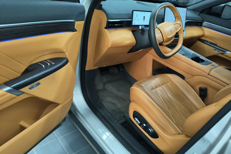 东风奕派 eπ008 2025款 636Ultra纯电版 5座中控内饰20