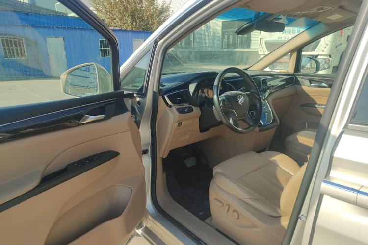 别克GL8 2018款 ES 28T 豪华型 国VI中控内饰7002