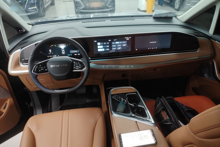 上汽大通MAXUS 大家9 2024款 超混 超长续航森林版 七座中控内饰12