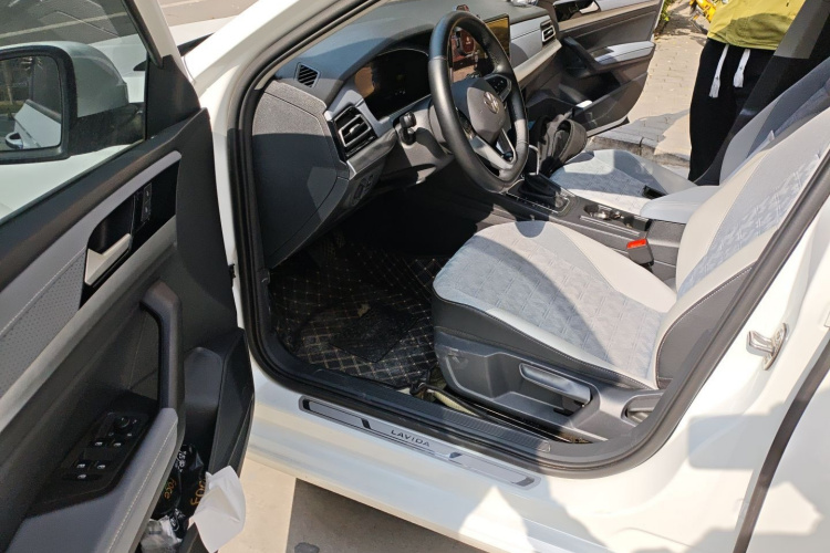 大众 朗逸 2023款 300TSI DSG满逸版中控内饰7003