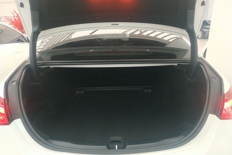 奔驰C级 2023款 改款 C 260 L 运动版局部细节23