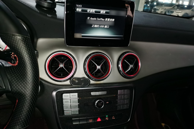 奔驰GLA 2016款 GLA 200 时尚型局部细节16