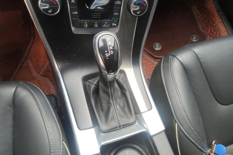 沃尔沃XC60(进口) 2014款 改款 T5 个性运动版局部细节18