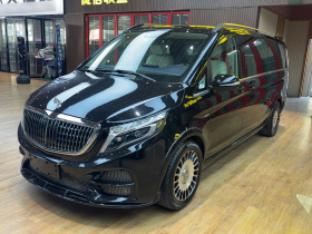 奔驰V级 2018款 V 260 L 尊贵加长版 国VI