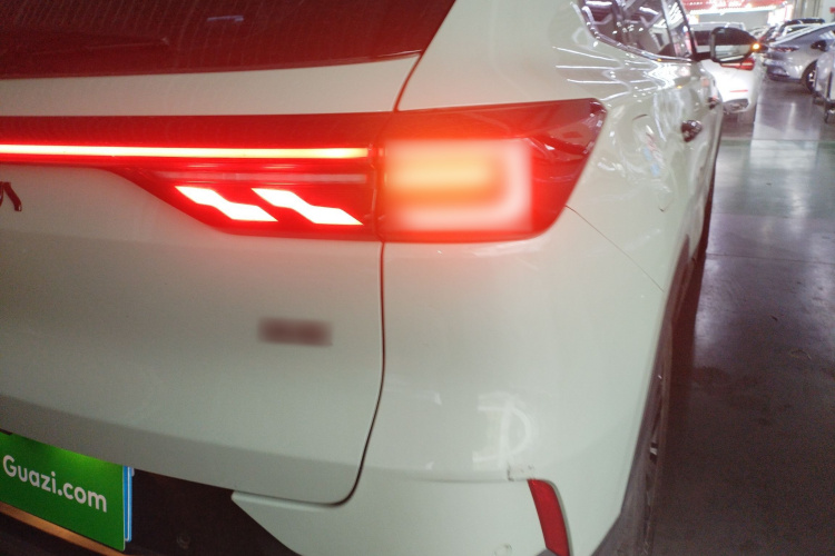 东风风神 皓极 2022款 马赫动力 1.5T 敢享版·悦车身外观6006