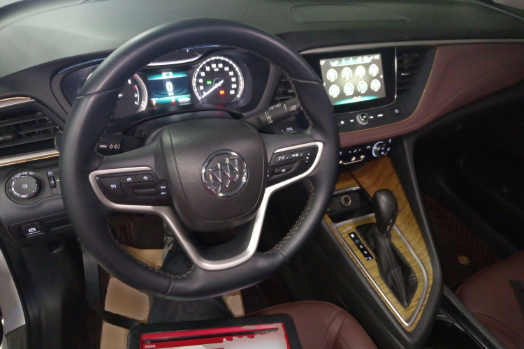 别克GL6 2019款 18T 6座互联豪华型 国VI中控内饰12