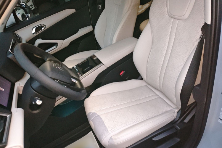 比亚迪 元UP 2025款 301KM 领航型局部细节19