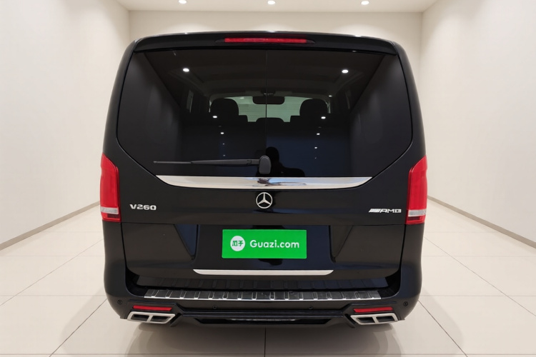 奔驰V级 2020款 V 260 尊贵版车身外观6