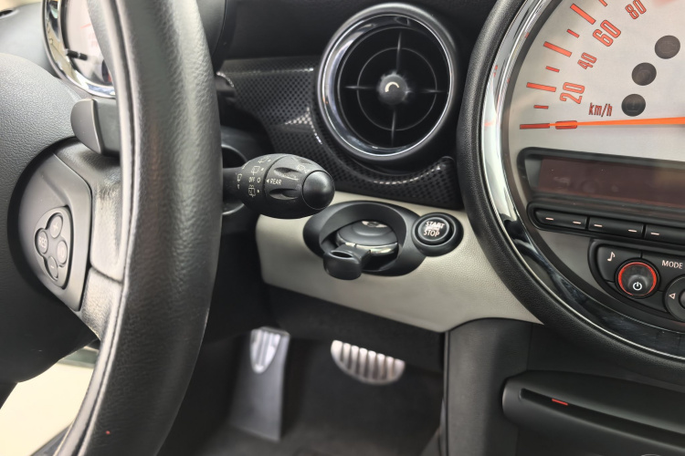 MINI 2011款 1.6T COOPER S局部细节9006