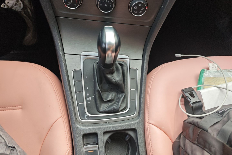 大众 高尔夫 2016款 1.6L 自动舒适型局部细节18