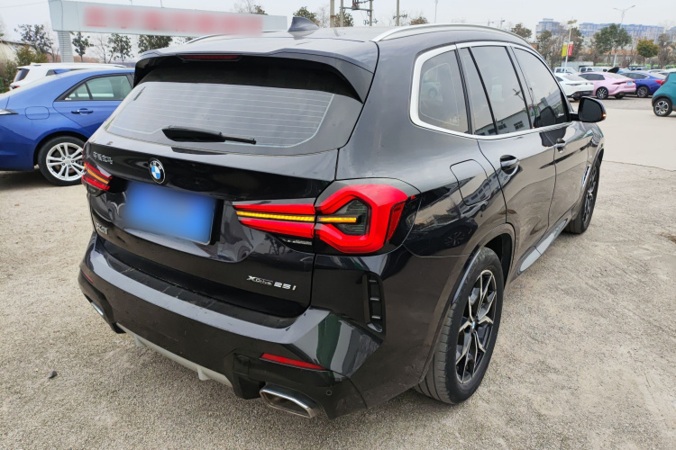 宝马X3 2022款 xDrive25i M运动套装车身外观7
