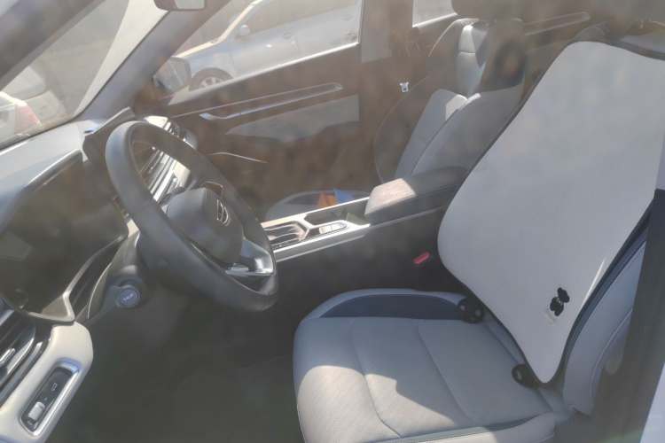 吉利汽车 帝豪 2022款 第4代 1.5L CVT旗舰型局部细节19