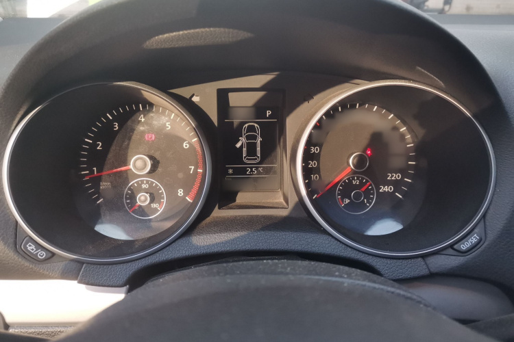 大众 高尔夫 2012款 1.4TSI 自动豪华型局部细节14