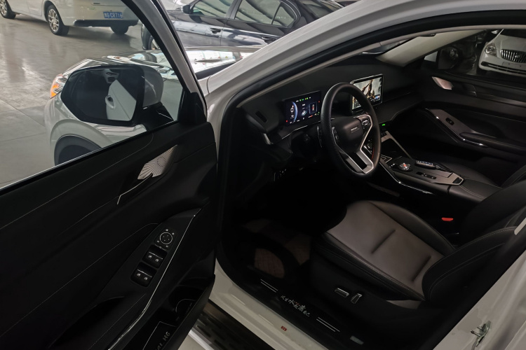 哈弗H6 2022款 第三代 1.5T 自动两驱Max中控内饰20