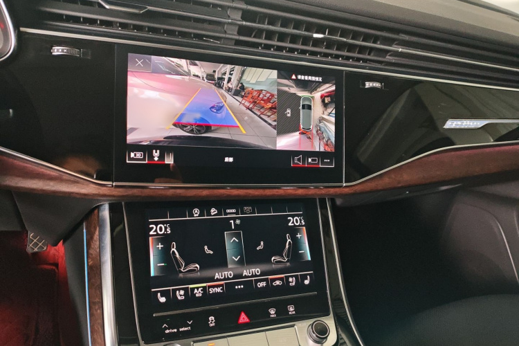 奥迪Q7 2022款 45 TFSI quattro S line运动型局部细节16