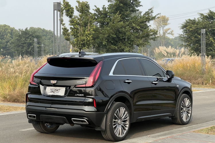 凯迪拉克XT4 2024款 28T 两驱尊贵型车身外观6003