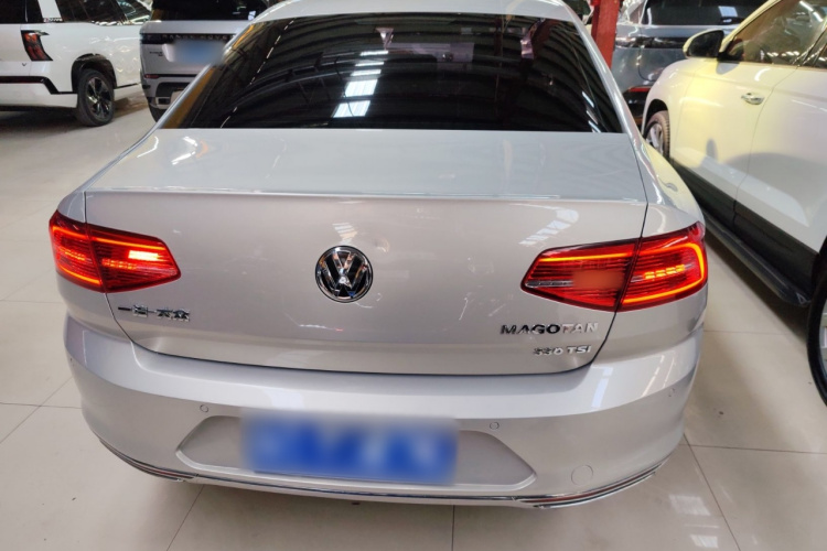 大众 迈腾 2017款 330TSI DSG 豪华型车身外观6