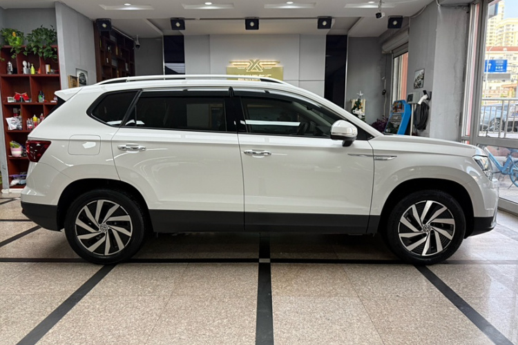 大众 途岳新能源 2021款 全景优享版车身外观6002