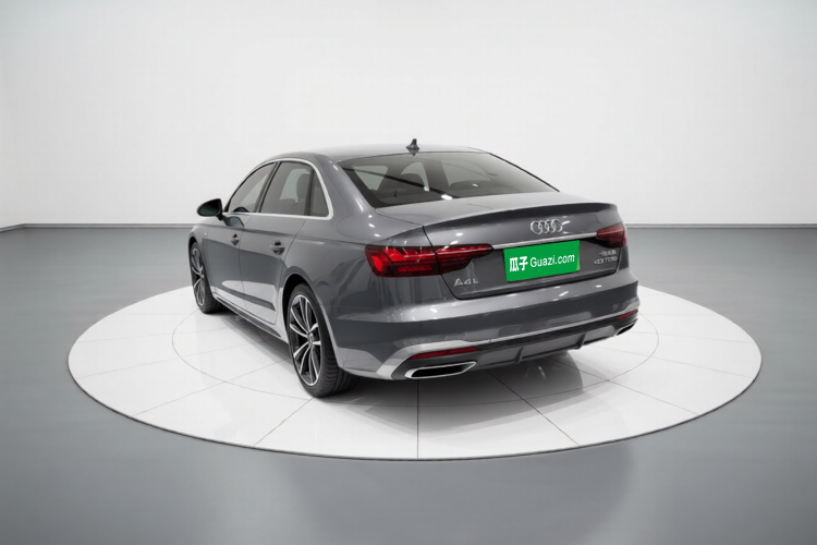 奥迪A4L 2022款 40 TFSI 时尚动感型车身外观5