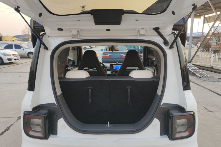 吉利银河 2025款 210km 熊猫卡丁局部细节23