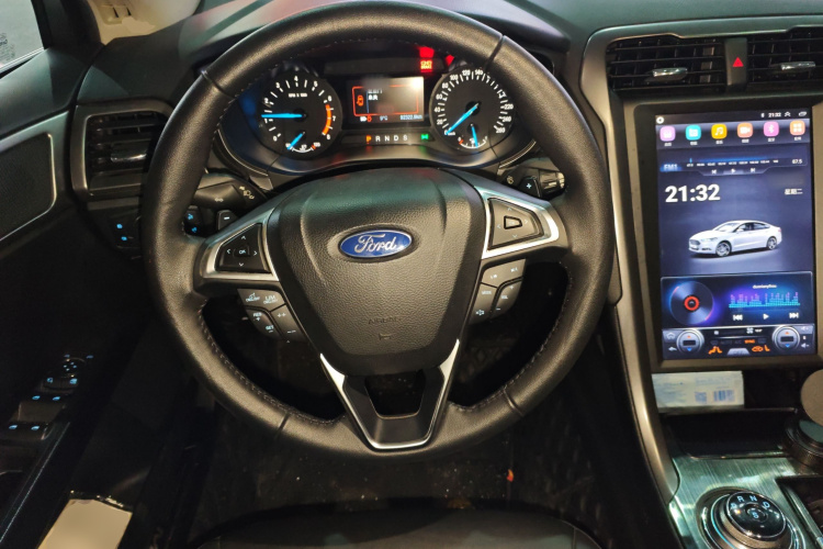 福特 蒙迪欧 2017款 EcoBoost 180 时尚型中控内饰13