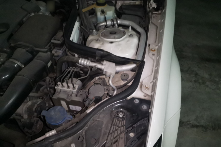 奔驰CLS 2017款 CLS 260逸彩版局部细节9007