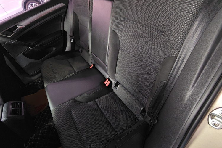 大众 高尔夫 2018款 230TSI 自动舒适型中控内饰7003