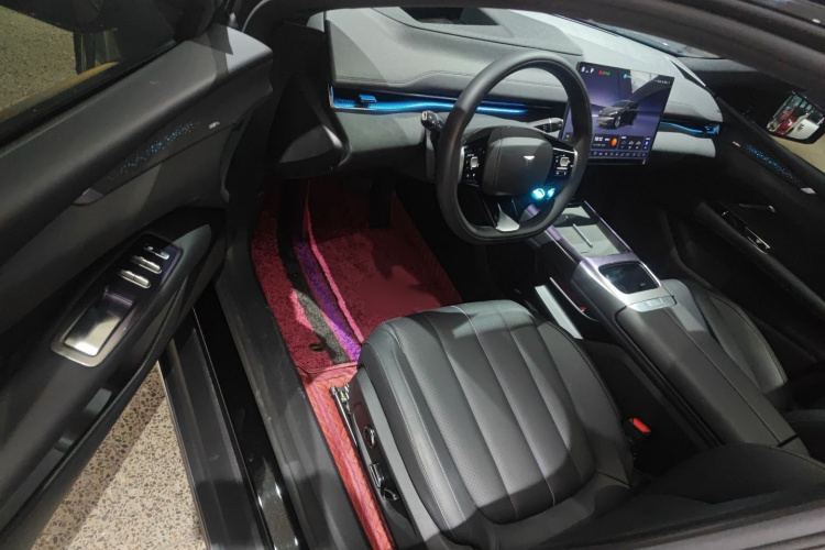 深蓝汽车 深蓝L07 2025款 530Ultra乾崑智驾ADS SE纯电版中控内饰7003